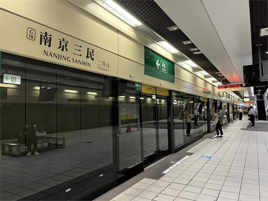 台北捷運明日起調整平日離峰、假日班距。圖／台視新聞（資料照）