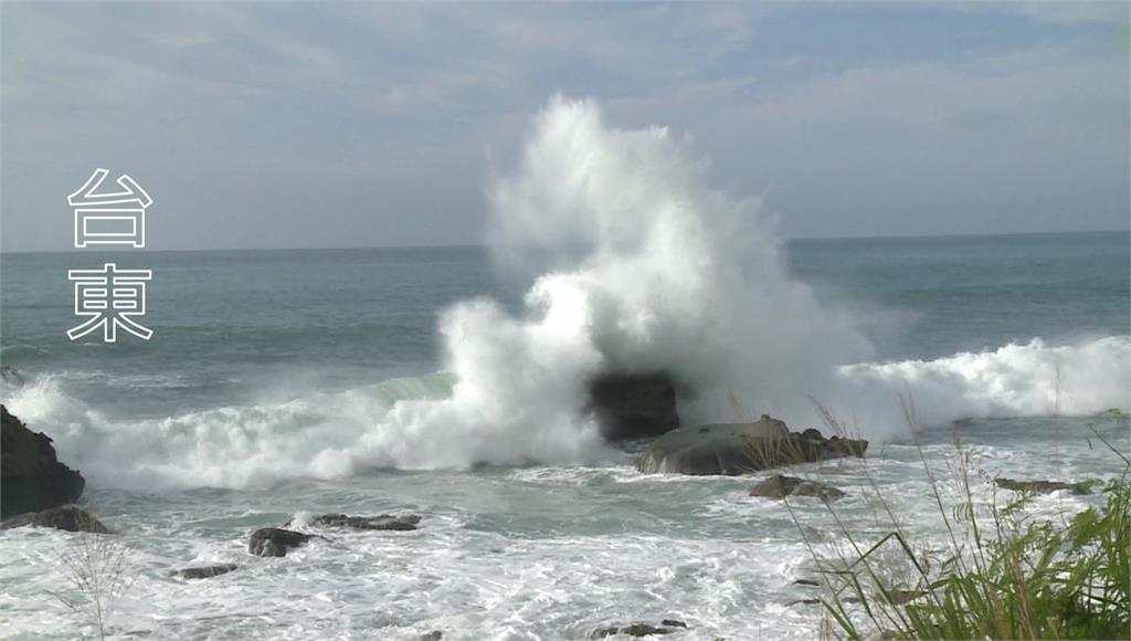 中颱烟花來勢洶洶　綠島、蘭嶼掀5米長浪