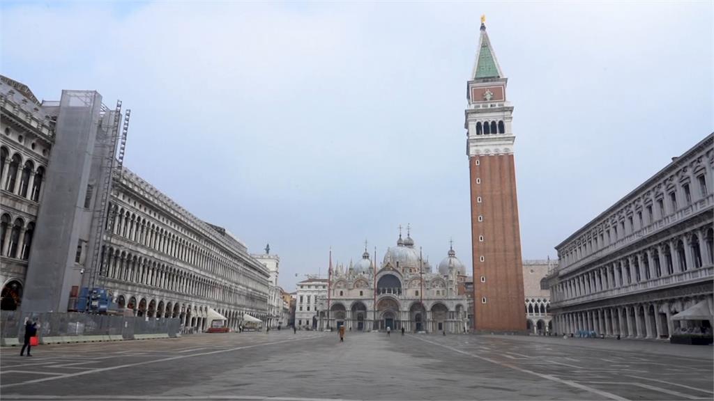 今年威尼斯嘉年華會1月30日登場，整座城市卻像一座空城。圖：翻攝自AP Direct