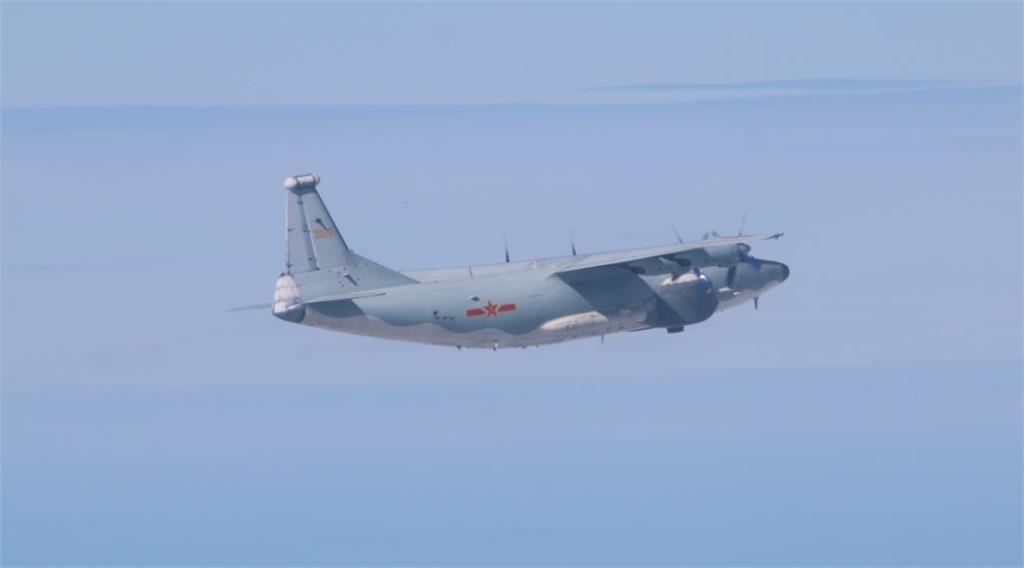 中共軍機幾乎每天例行進犯台灣西南方飛航情報區。圖／翻攝自國防部