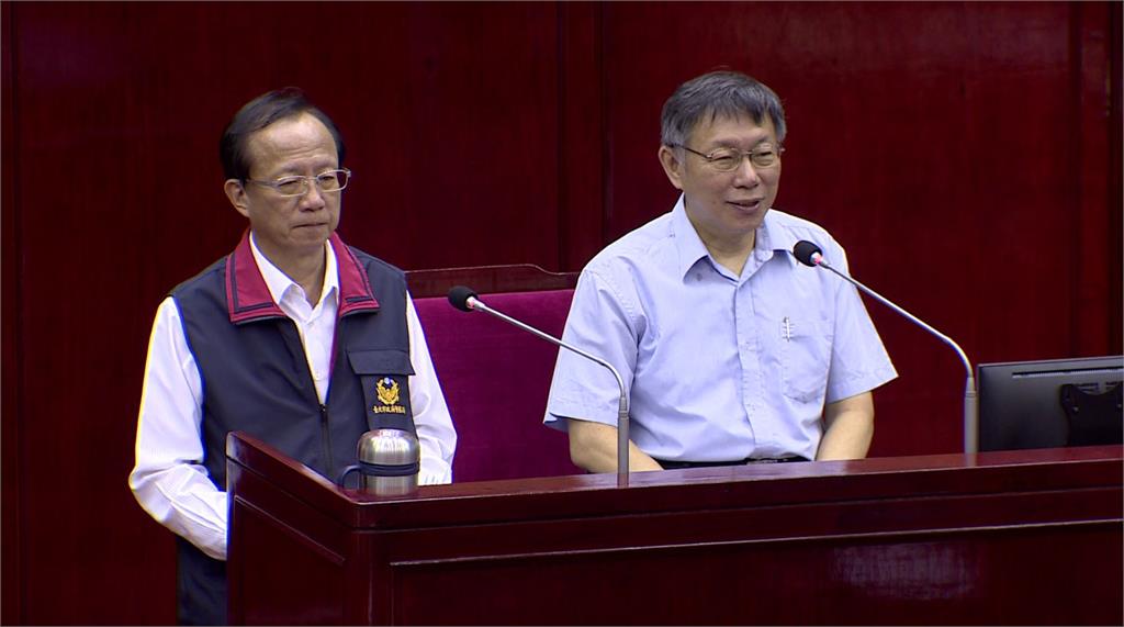 台北市長柯文哲進行專案報告，被議員追問「吸安」問題。圖：台視新聞