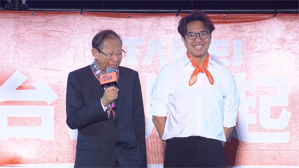 蘇春槐為沈伯洋驚喜站台 感嘆「台北的市長並不需要什麼權貴」