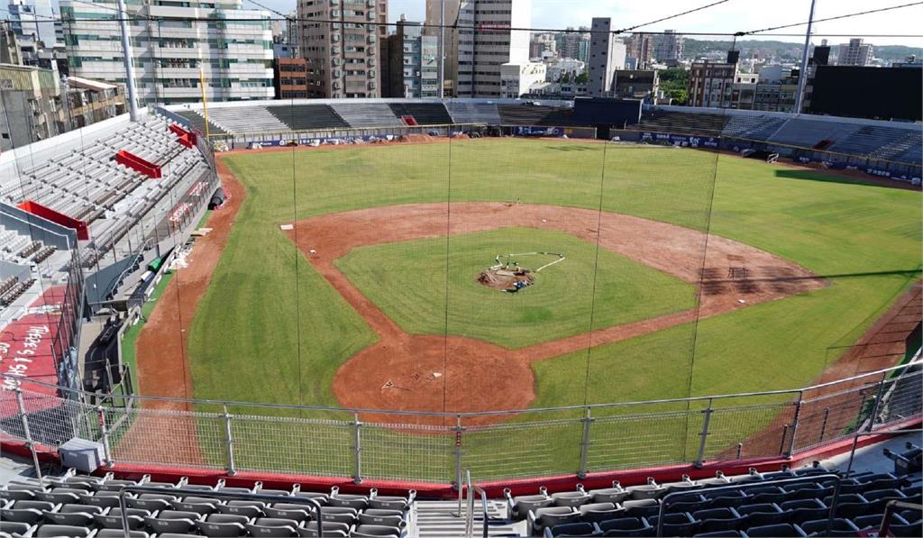 新竹市立棒球場持續改善。圖／新竹市政府提供