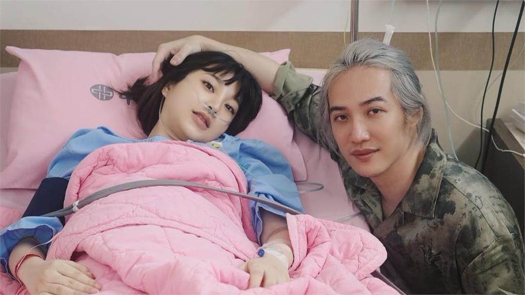 熊仔與妻子李優在今年8月時迎來女兒小芙莉。圖／翻攝自熊仔@IG