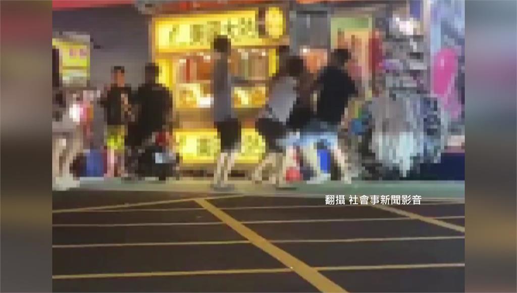 醉女墾丁大街踹孕婦 夫氣炸回擊6人打成一片
