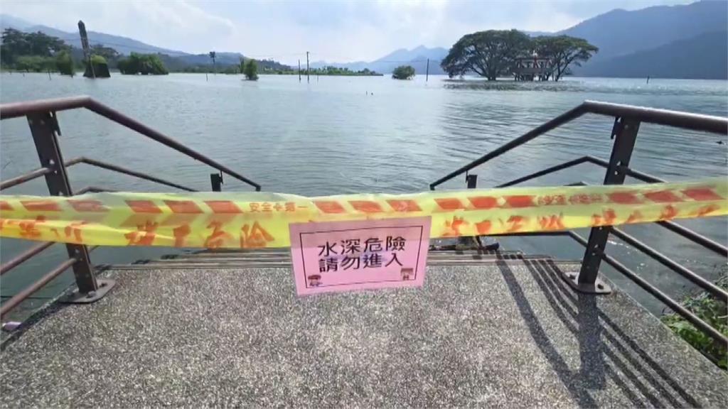 曾文水庫滿水位！ 上游嘉義大埔驚見「水上公園」