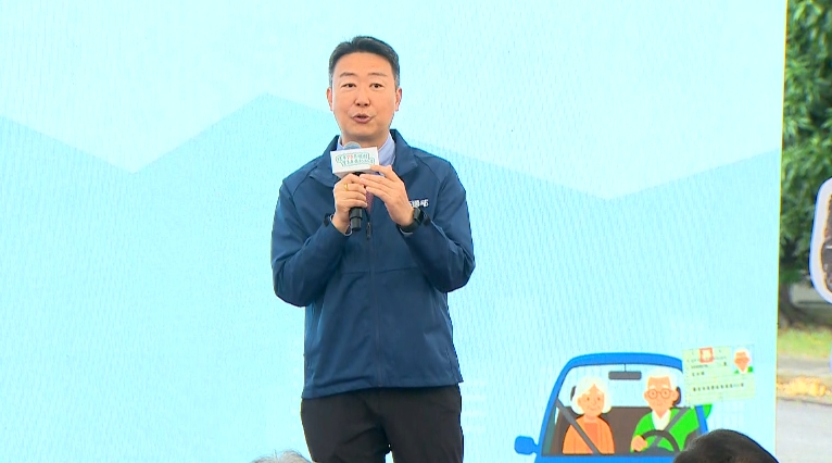 高齡換照新制明年5月上路！70歲起須換照 繳回駕照享TPASS優惠