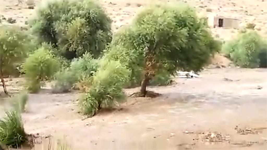 伊朗南部發生罕見洪災。圖／CNN