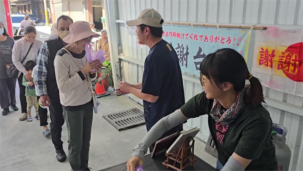  回報311恩情
！日人奔光復鄉義煮 災民超感動