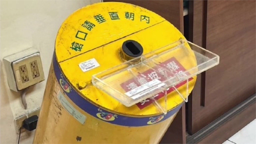 高雄仁武分局巡佐清槍不慎射擊　所幸未造成損傷