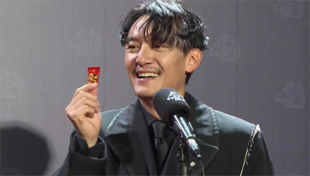  金馬62／接到李安祝福秒變迷妹 範冰冰自嘲：有去沒拿、不來反而拿獎